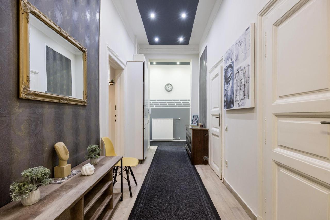 בודפשט O Street 3 Bedroom Stylish Apartment מראה חיצוני תמונה