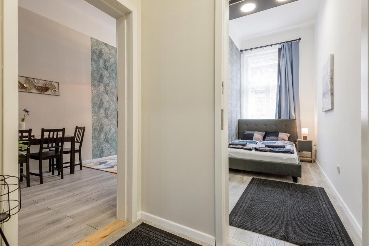בודפשט O Street 3 Bedroom Stylish Apartment מראה חיצוני תמונה